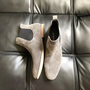Rail Chelsea Boots